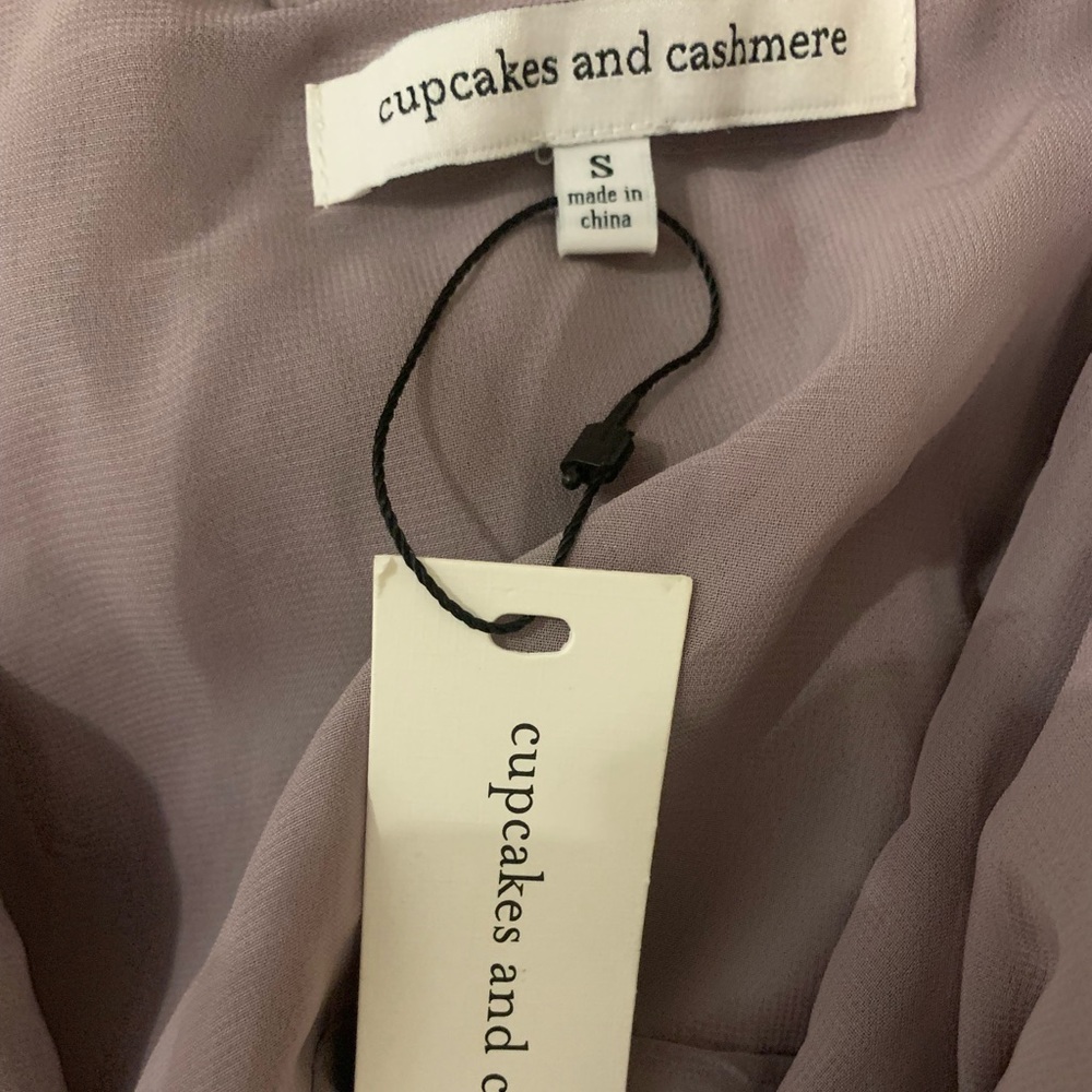 Cup cake and cashmere Velvet Tie to wrap mini dress, adjustable back straps - Picture 4 of 4